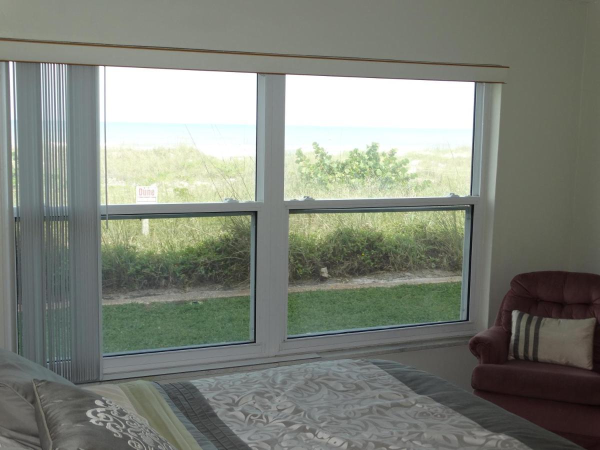 Spanish Main Unit 4- Direct Oceanfront Condo! ココアビーチ エクステリア 写真