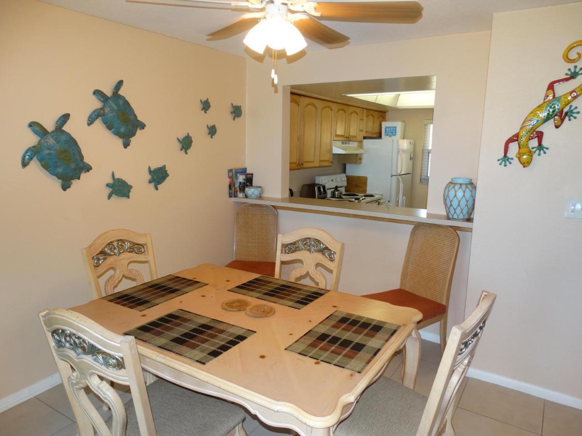 Spanish Main Unit 4- Direct Oceanfront Condo! ココアビーチ エクステリア 写真