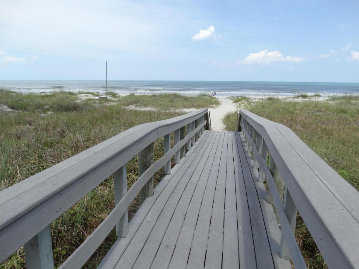 Spanish Main Unit 4- Direct Oceanfront Condo! ココアビーチ エクステリア 写真