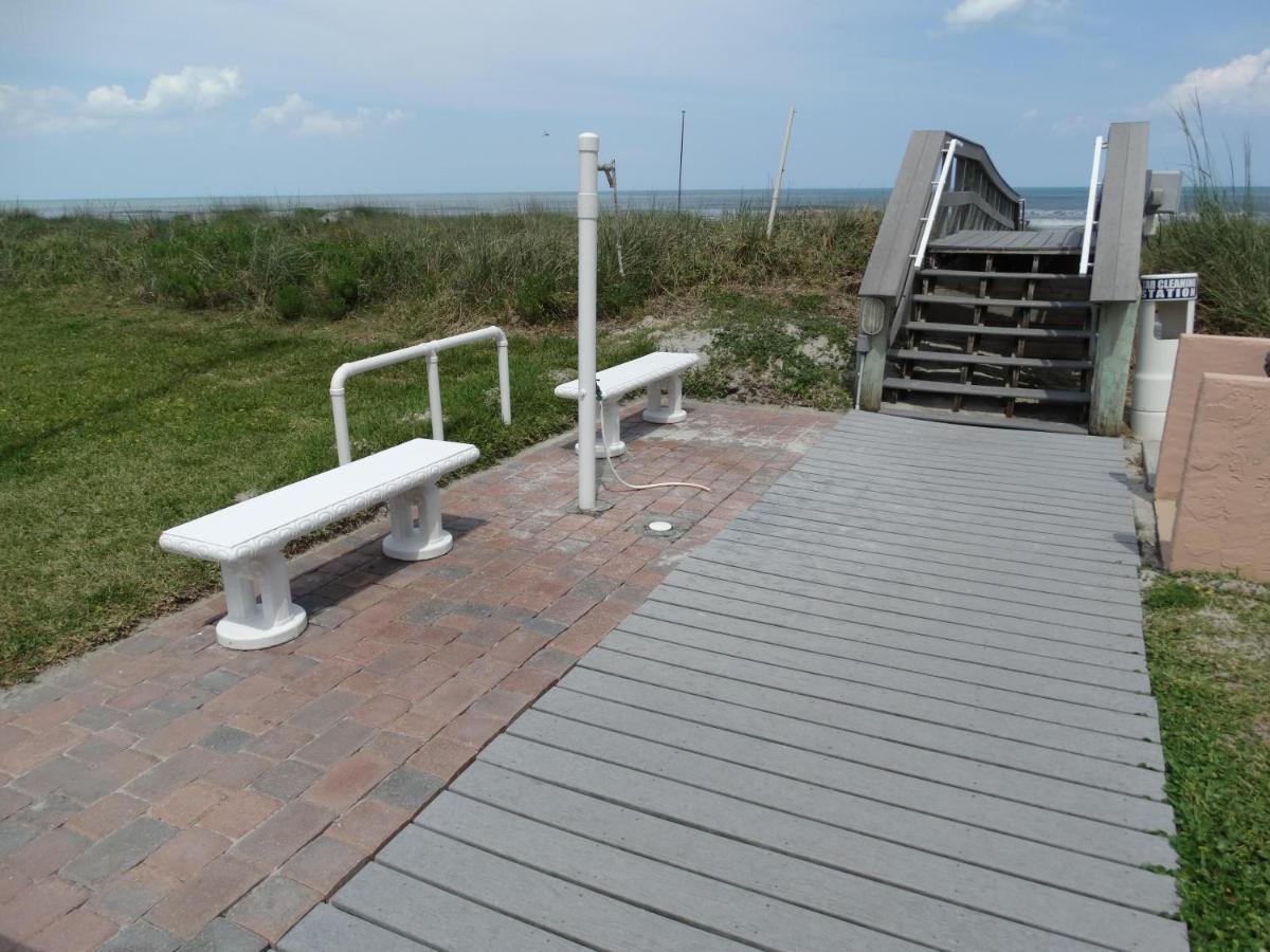 Spanish Main Unit 4- Direct Oceanfront Condo! ココアビーチ エクステリア 写真