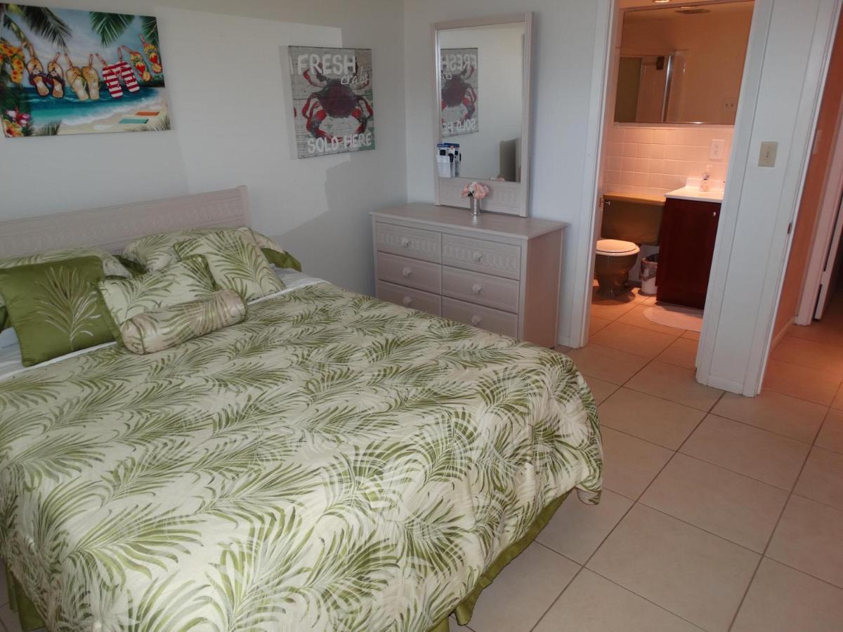Spanish Main Unit 4- Direct Oceanfront Condo! ココアビーチ エクステリア 写真