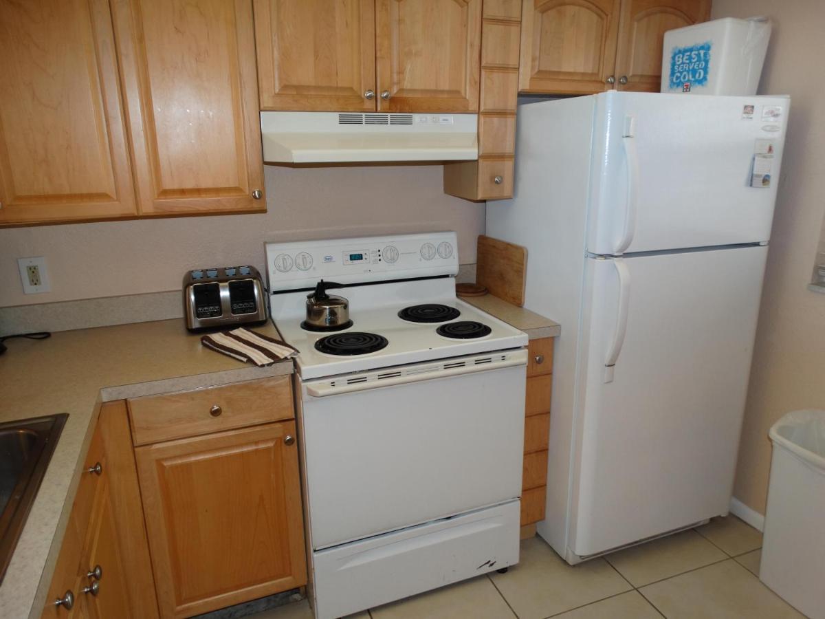 Spanish Main Unit 4- Direct Oceanfront Condo! ココアビーチ エクステリア 写真